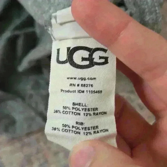 Grey Ugg Tee - Picture 6 of 6